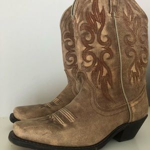 Women’s Laredo boots size 9